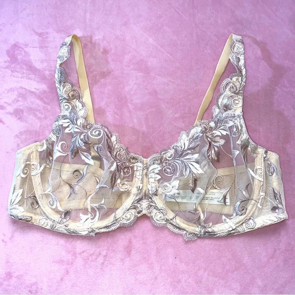 SOMA Sensuous Lace Underwire Unlined Embroidered Bra 36C Floral Embellished